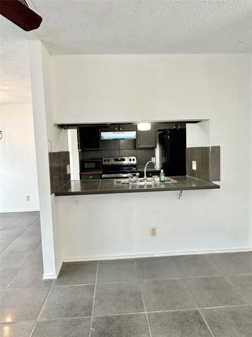 9103 Japonica CT A, Austin, TX 78748
