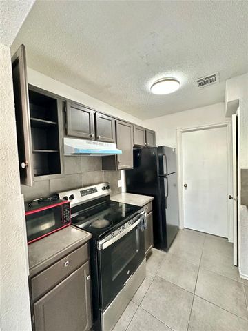 9103 Japonica CT A, Austin, TX 78748
