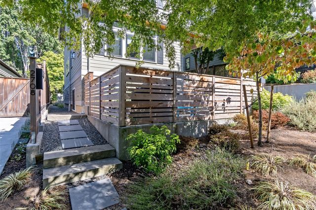 2708 1st Avenue W, Seattle, WA 98119