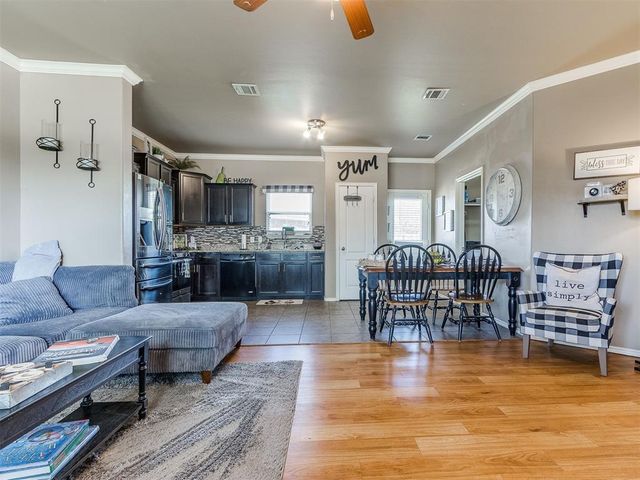 6108 Courtyards Court, Oklahoma City, OK 73149