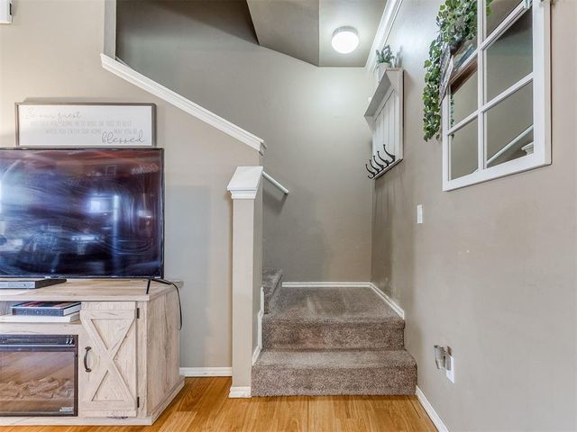 6108 Courtyards Court, Oklahoma City, OK 73149