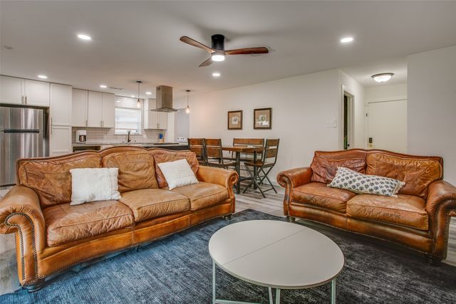 2212 Kevin Court, Irving, TX 75060