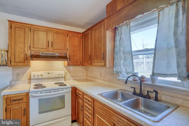 608 ADAMS DR, Milford, DE 19963