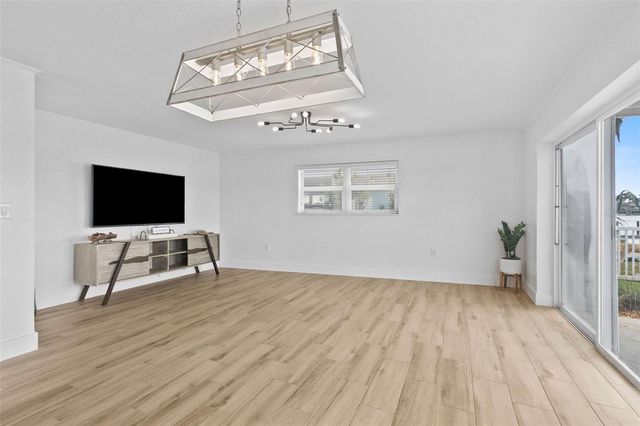 245 104TH AVENUE 5, Treasure Island, FL 33706