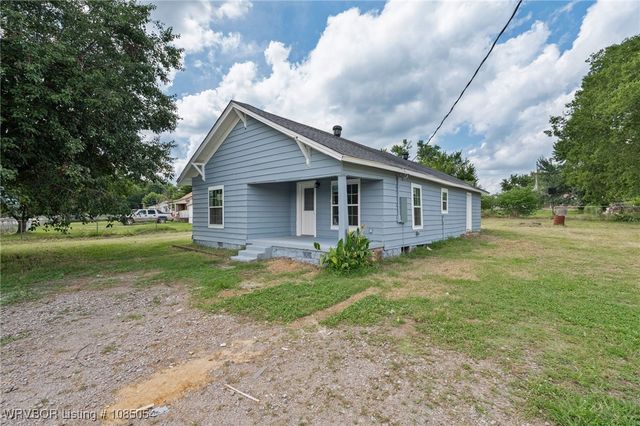 28110 Highway 22, Charleston, AR 72933