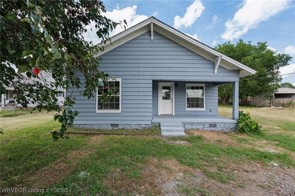 28110 Highway 22, Charleston, AR 72933