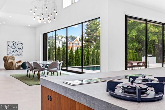 7216 DAVIS CT, Mclean, VA 22101