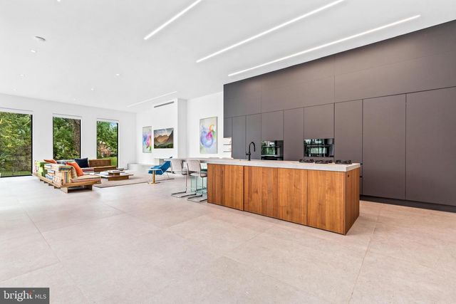 7216 DAVIS CT, Mclean, VA 22101