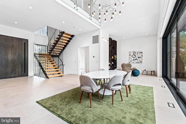 7216 DAVIS CT, Mclean, VA 22101