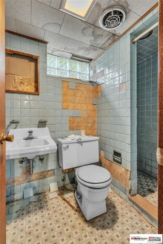 10300 Beaconsfield Street, Detroit, MI 48224