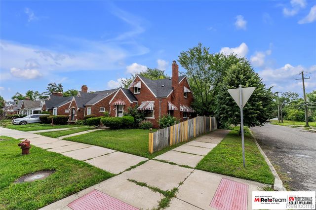 10300 Beaconsfield Street, Detroit, MI 48224