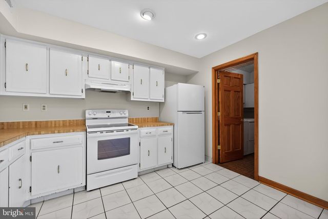 1116 BROMLEY CT, Bensalem, PA 19020