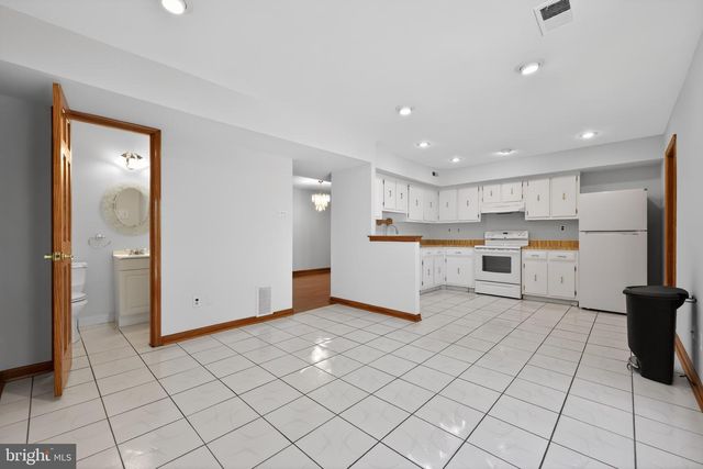 1116 BROMLEY CT, Bensalem, PA 19020