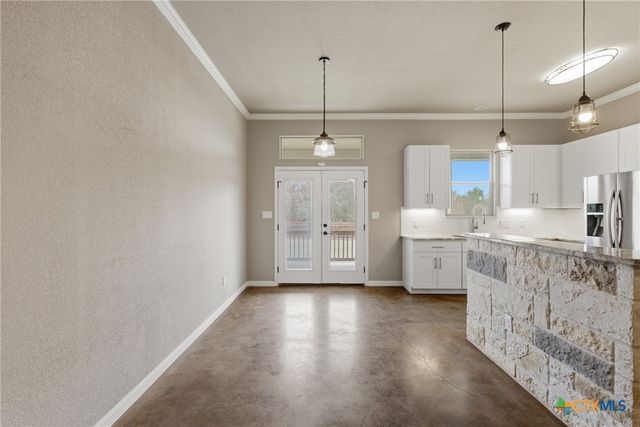182 Waipahoehoe Drive, Bastrop, TX 78602