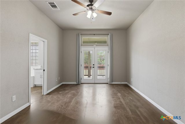 182 Waipahoehoe Drive, Bastrop, TX 78602