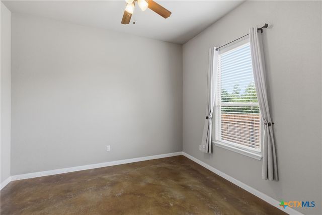 182 Waipahoehoe Drive, Bastrop, TX 78602