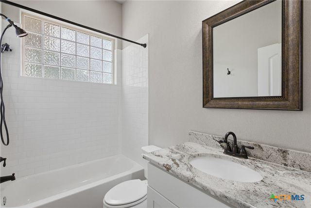 182 Waipahoehoe Drive, Bastrop, TX 78602