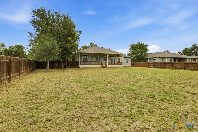 182 Waipahoehoe Drive, Bastrop, TX 78602