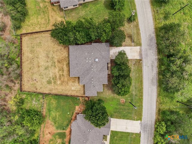 182 Waipahoehoe Drive, Bastrop, TX 78602