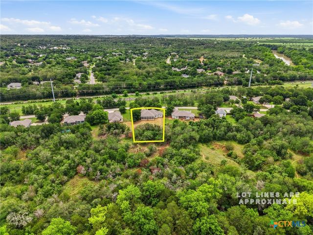 182 Waipahoehoe Drive, Bastrop, TX 78602