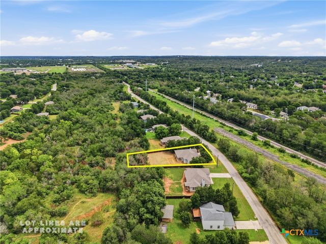 182 Waipahoehoe Drive, Bastrop, TX 78602