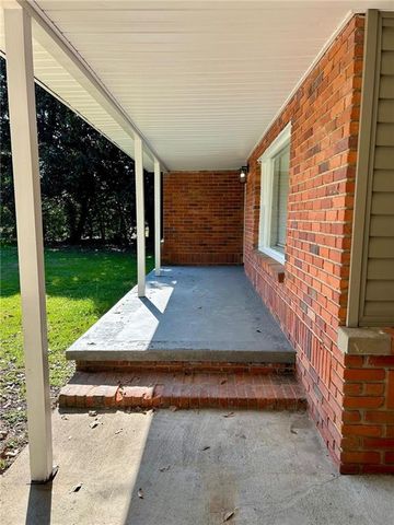 360 4th Avenue, Chickasaw, AL 36611