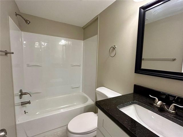 360 4th Avenue, Chickasaw, AL 36611