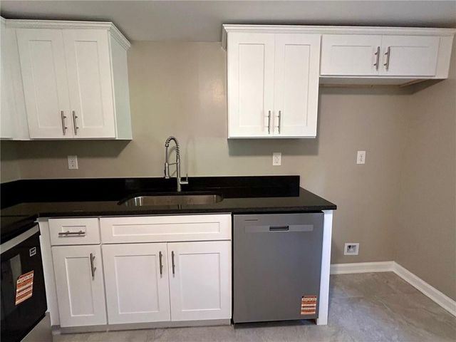 360 4th Avenue, Chickasaw, AL 36611