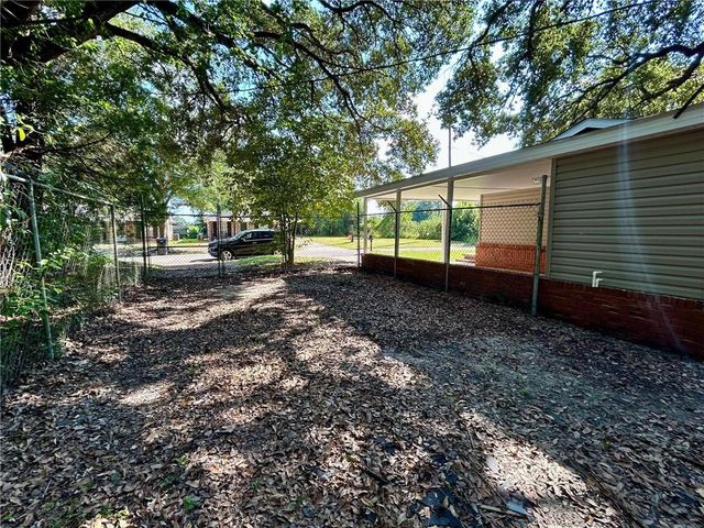 360 4th Avenue, Chickasaw, AL 36611