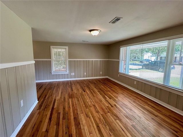 360 4th Avenue, Chickasaw, AL 36611