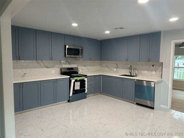 1402 Cherry Street, Muskogee, OK 74403