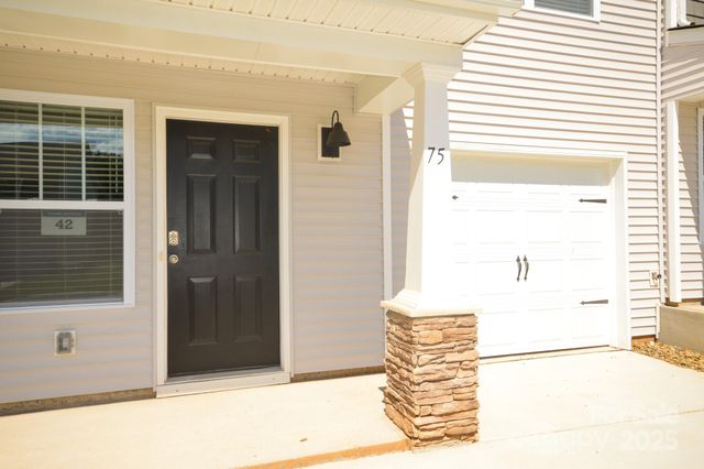 53 Cain Hollow Way, Asheville, NC 28806