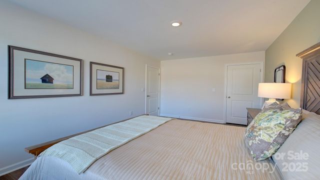 53 Cain Hollow Way, Asheville, NC 28806