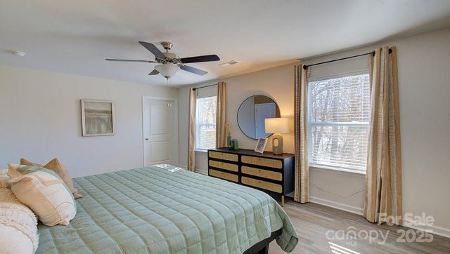 53 Cain Hollow Way, Asheville, NC 28806