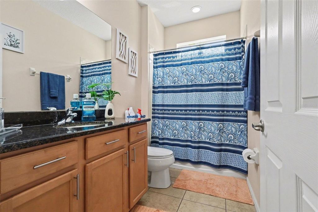 Image 14 of property listing at 324 JYOTI DRIVE, Davenport, FL 33837