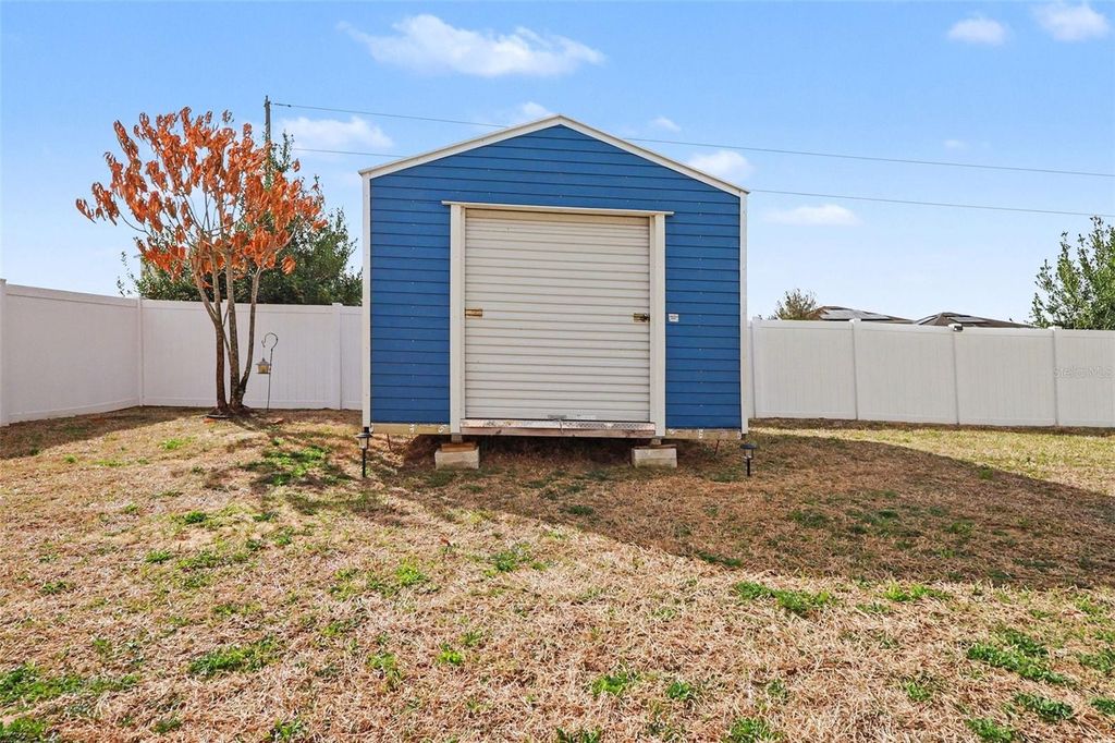 Image 19 of property listing at 324 JYOTI DRIVE, Davenport, FL 33837