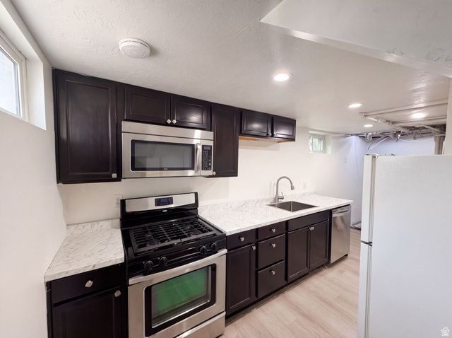 116 ROSS DR, Clearfield, UT 84015
