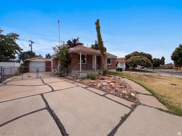 116 ROSS DR, Clearfield, UT 84015
