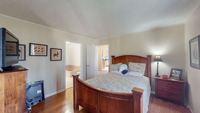 495 Shore Dr, Big Sandy, TN 38221