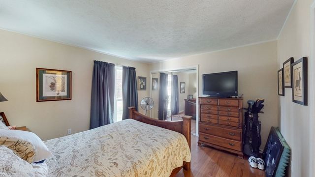 495 Shore Dr, Big Sandy, TN 38221