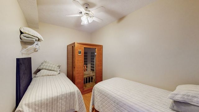 495 Shore Dr, Big Sandy, TN 38221