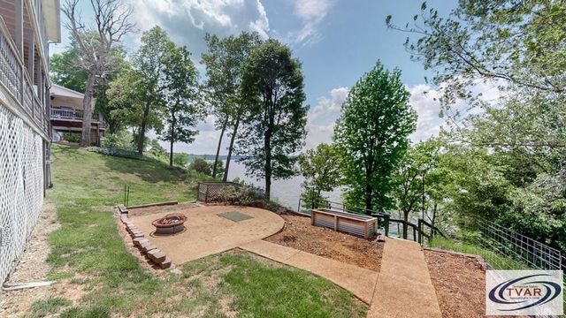 495 Shore Dr, Big Sandy, TN 38221