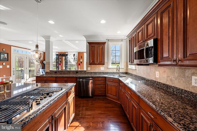 16070 SAINTE MARIE CT, Hamilton, VA 20158