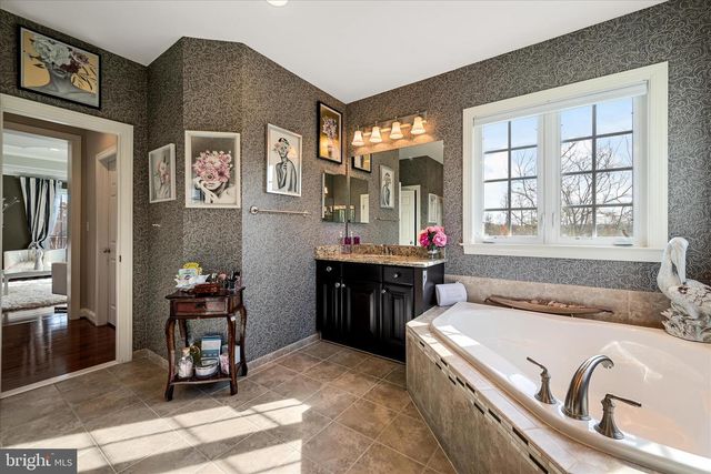 16070 SAINTE MARIE CT, Hamilton, VA 20158