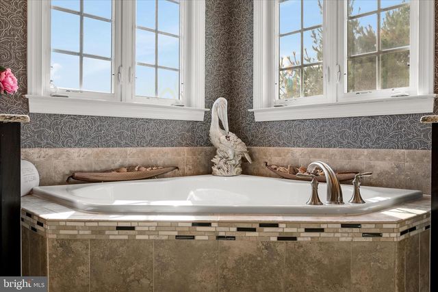 16070 SAINTE MARIE CT, Hamilton, VA 20158