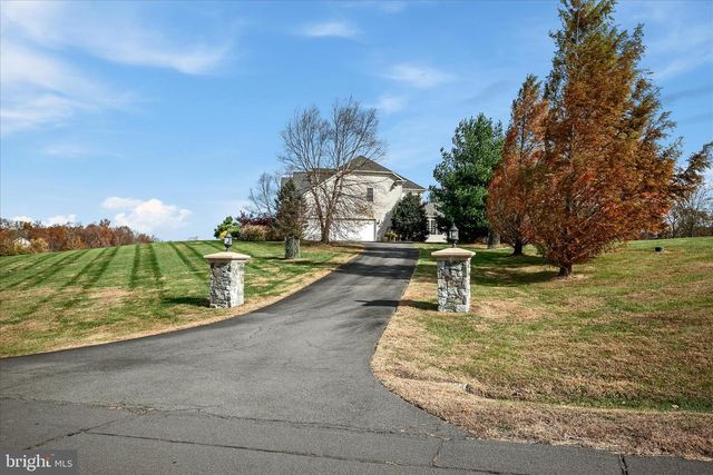 16070 SAINTE MARIE CT, Hamilton, VA 20158