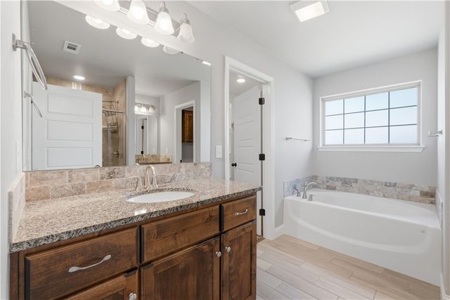520 Arkansas Black, Centerton, AR 72712