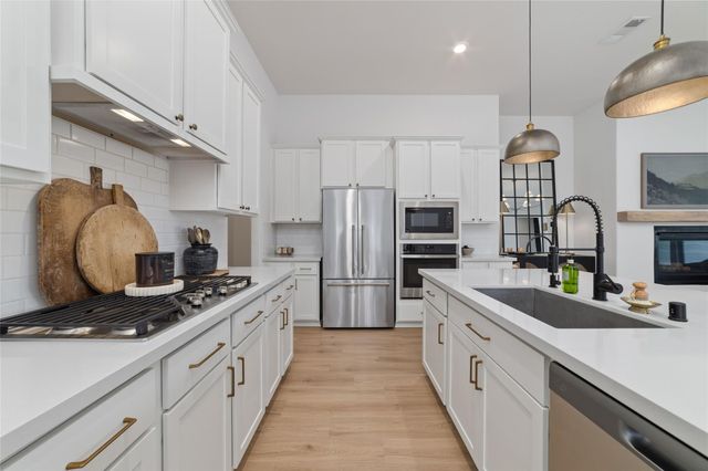 15208 Tree Swallow Court, Magnolia, TX 77354