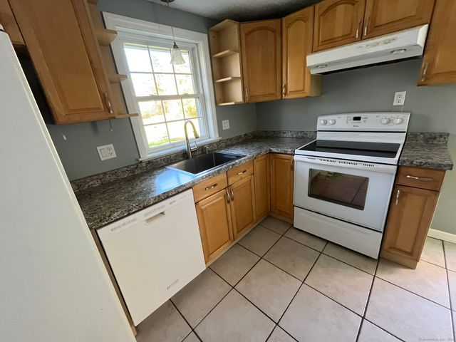 471 Goose Lane, Coventry, CT 06238