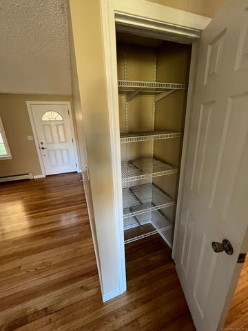 471 Goose Lane, Coventry, CT 06238